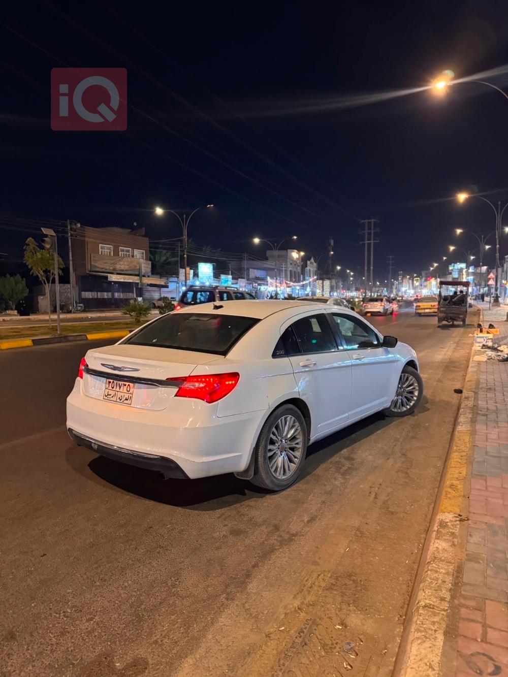 Chrysler 200